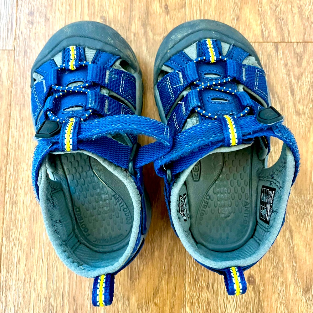 Keen Toddler Newport H2 Water Shoes, 7